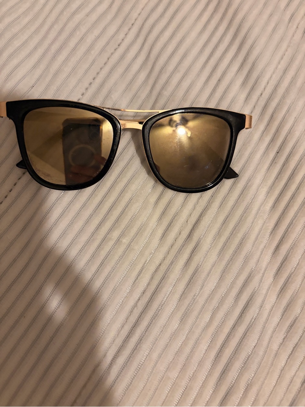 Source Unknown Black and Gold Women's Sunglasses